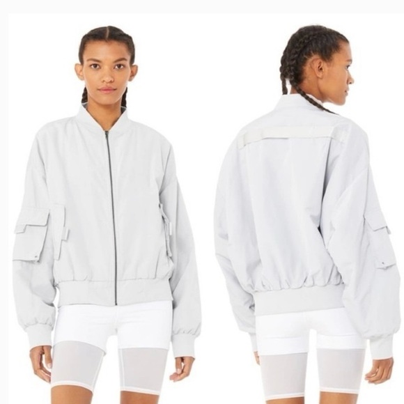 ALO YOGA oversized bomber jacket. - Picture 4 of 7